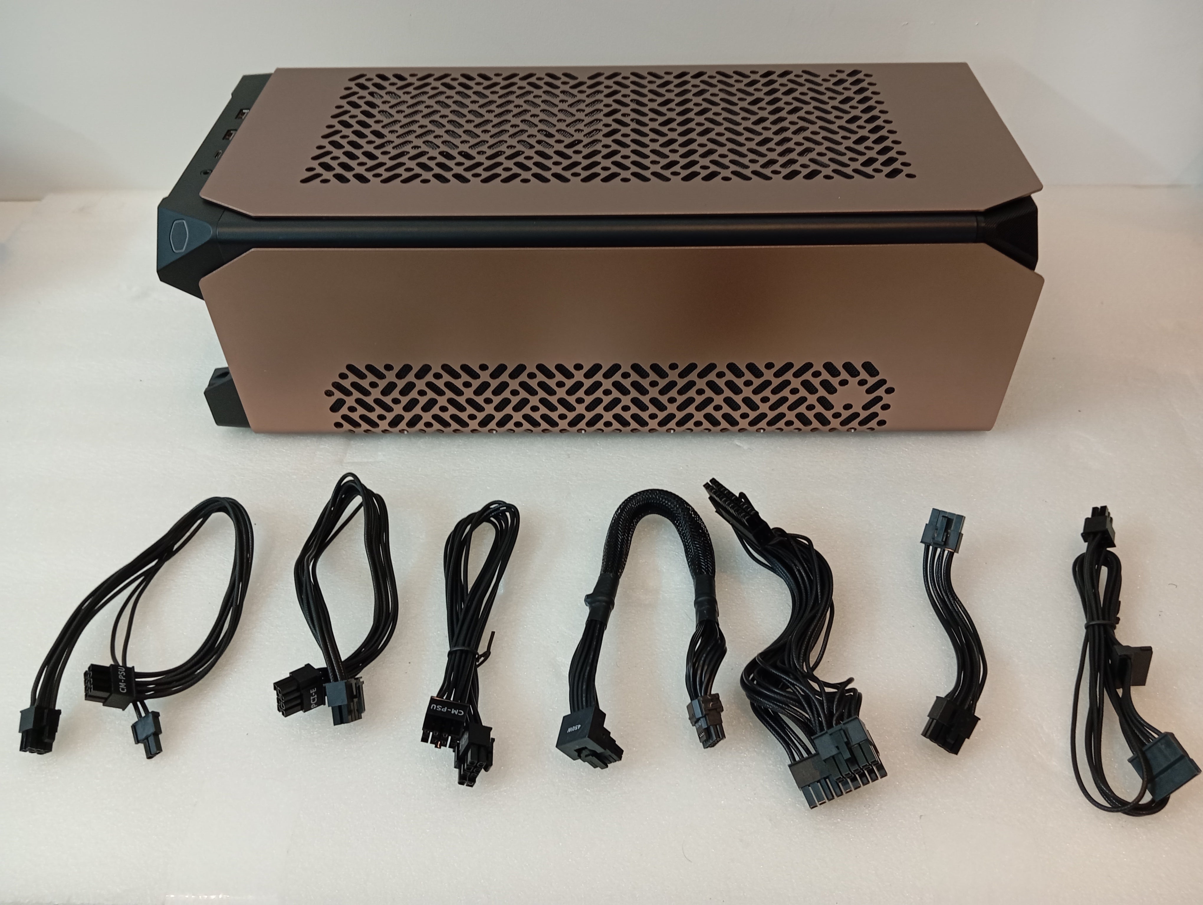 Refurbished Cooler Master Ncore 100 MAX - Brons Refurbished Cooler Master Ncore 100 MAX - Brons